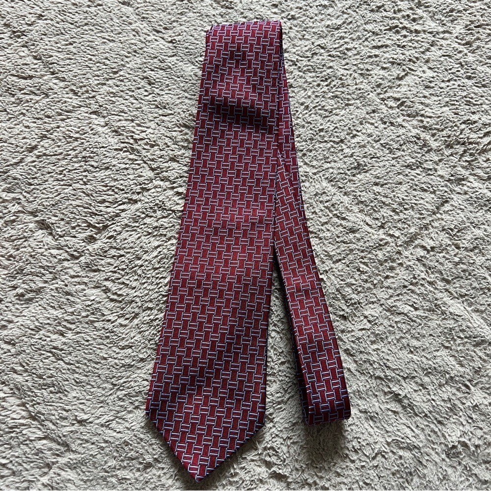 Brooks Brothers Makers Geometric Pattern Pure Silk Men's Tie Preppy Old Money‎